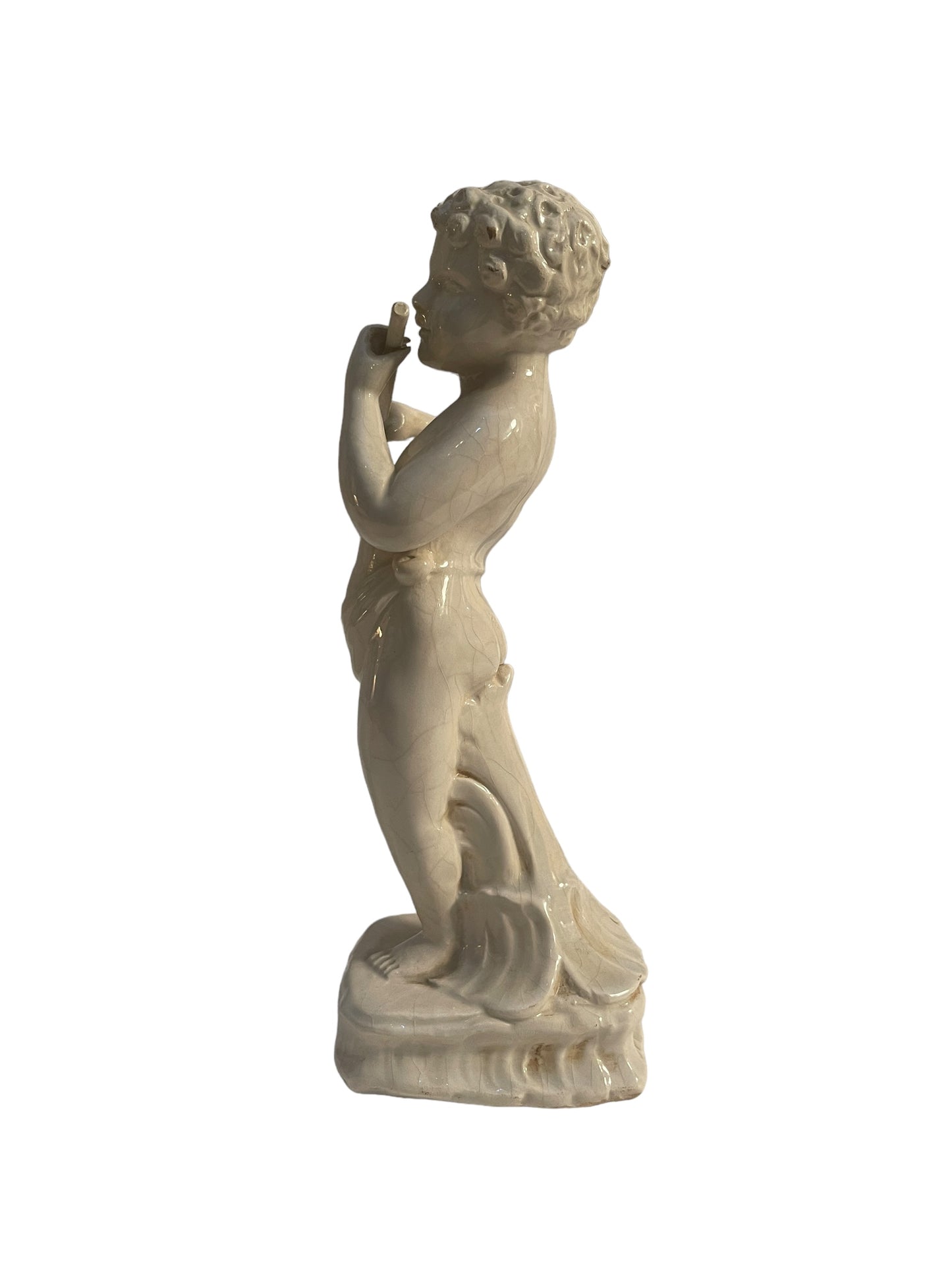 Statuina in ceramica bianca, fanciullo che suona, XX secolo