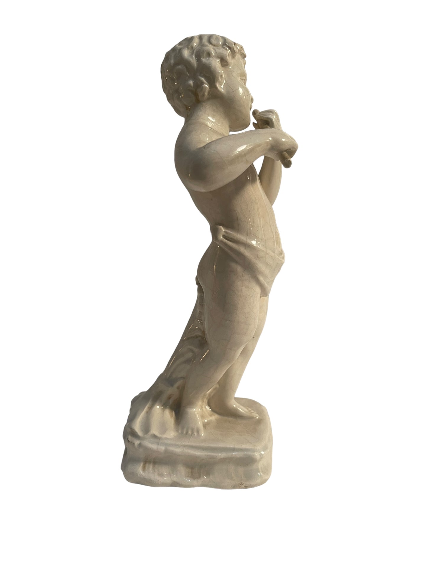 Statuina in ceramica bianca, fanciullo che suona, XX secolo